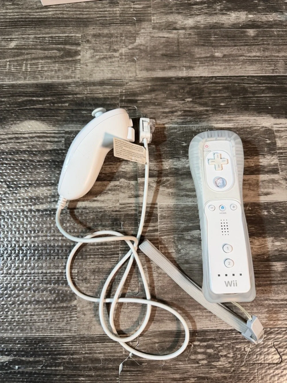 Nintendo Wii Console and Controller